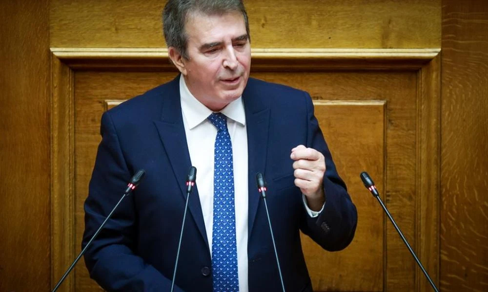 Αντιπαράθεση Χρυσοχοΐδη με ΚΚΕ και Νέα Αριστερά για τις συγκεντρώσεις για τα Τέμπη